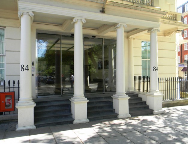 040A-84-Ecclestone-Square