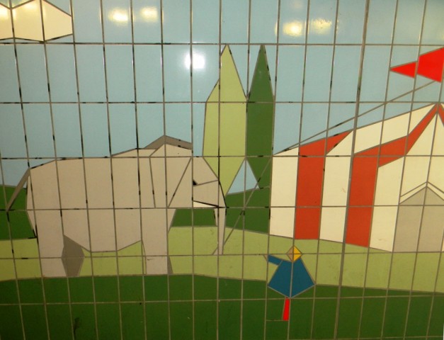 Fiveways Corner Subway - Circus