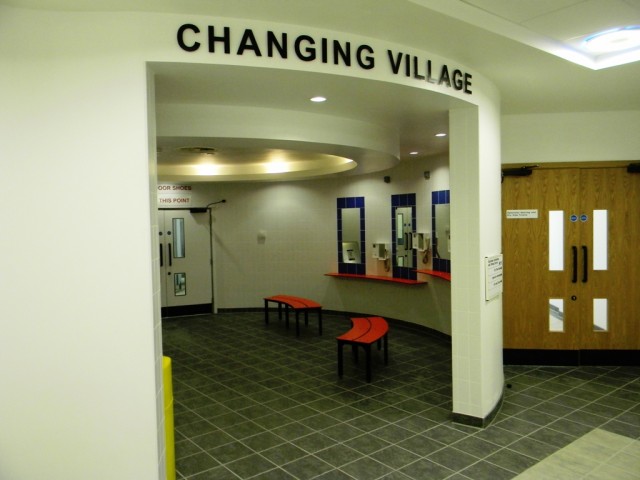 Garons Pool - Changing Village Grooming Area