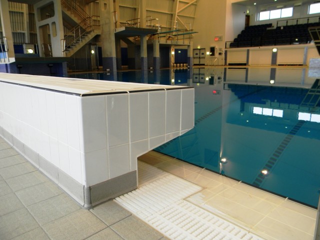 Garons Pool - Dive Pool Diving Block & Grating