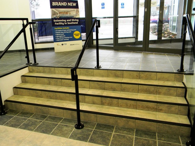 Garons Pool - Main Entrance